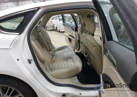 2013 Ford Fusion Se z USA, uszkodzony, nr VIN 3FA6P0H95DR265209